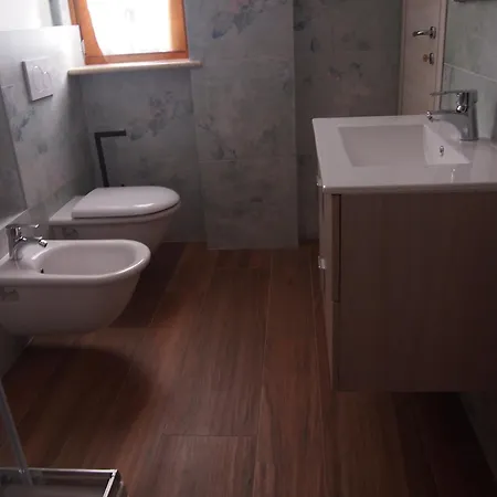 2021 게스트하우스 론콜라