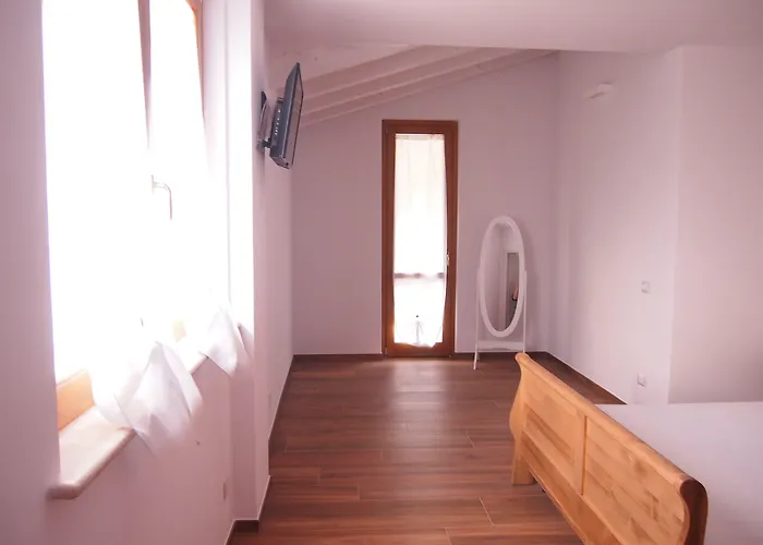 2021 בית הארחה Roncola